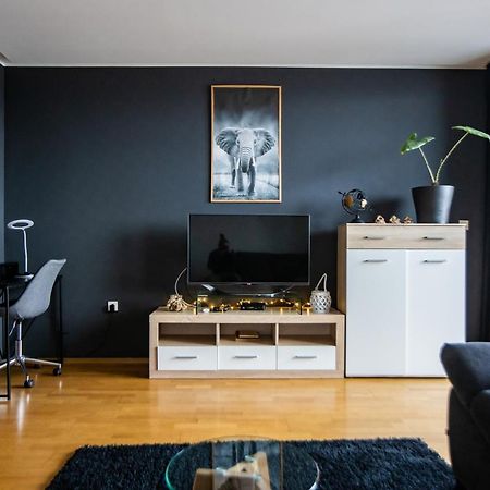 Hermes Apartment & 2 Free Garage Secured Parkings Liubliana Exterior foto