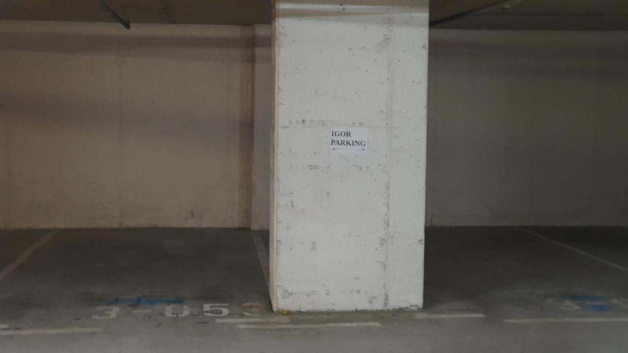 Hermes Apartment & 2 Free Garage Secured Parkings Liubliana Exterior foto