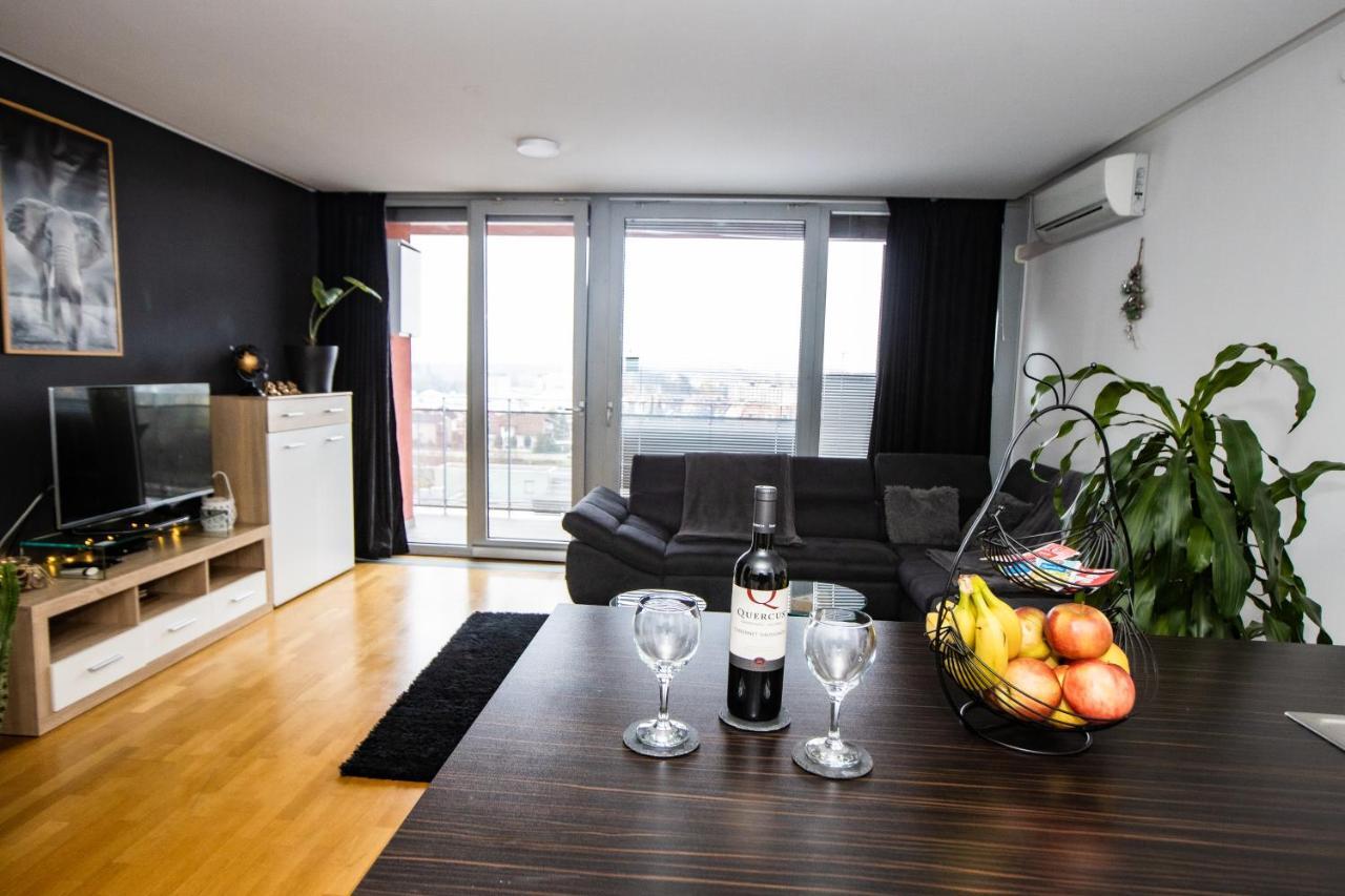 Hermes Apartment & 2 Free Garage Secured Parkings Liubliana Exterior foto